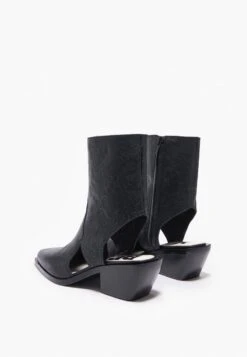 Stiefelette - Black 8 Stiefelette - Black -Bimba Y Lola Verkaufsgeschäft 877a7485bd2f482883a0e9448cf470b4